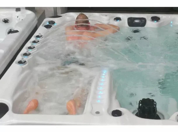 4 Personen Luxus Whirlpool - „Euphoria“