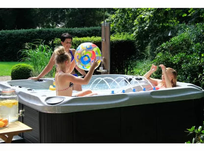 4 Personen Luxus Whirlpool - „Euphoria“
