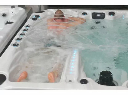 4 Personen Luxus Whirlpool - „Euphoria“